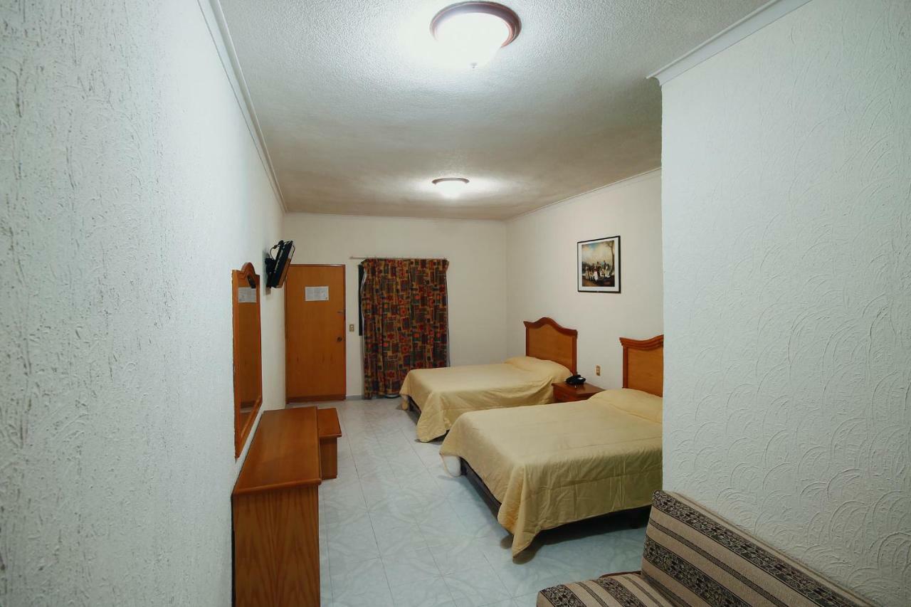 Hotel El Conquistador Monarca. Zitácuaro Εξωτερικό φωτογραφία