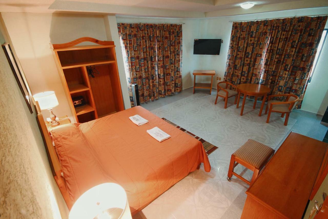 Hotel El Conquistador Monarca. Zitácuaro Εξωτερικό φωτογραφία