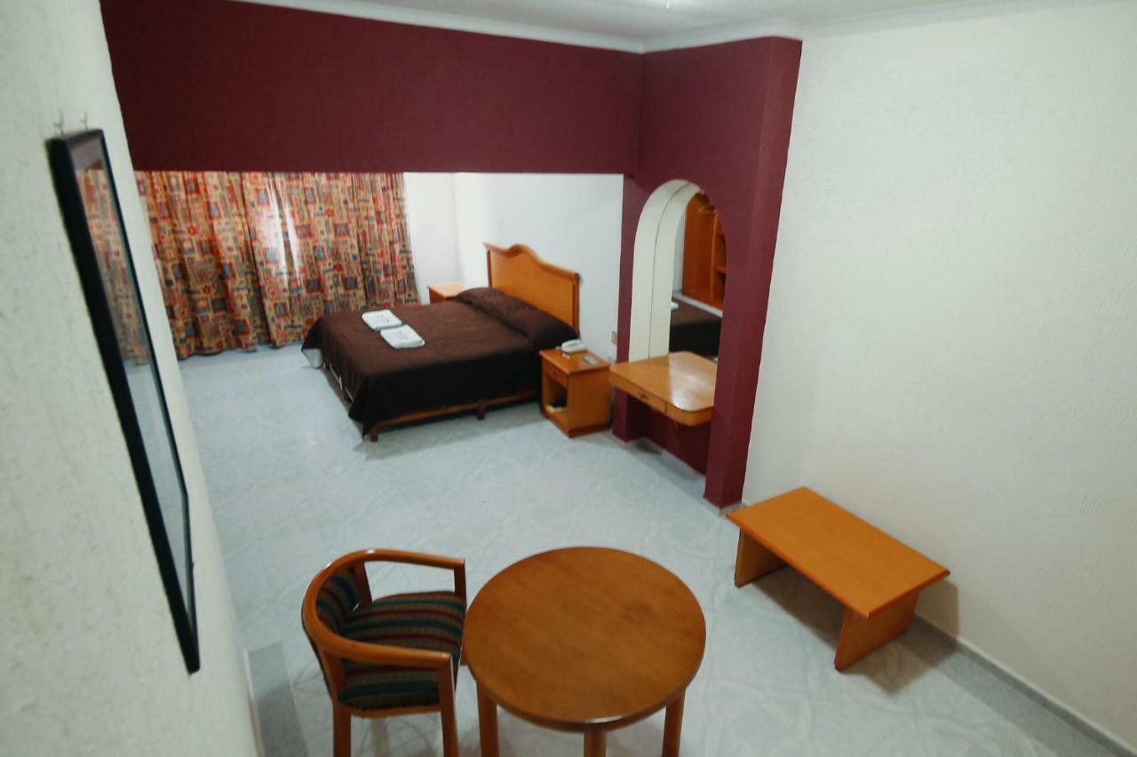 Hotel El Conquistador Monarca. Zitácuaro Εξωτερικό φωτογραφία