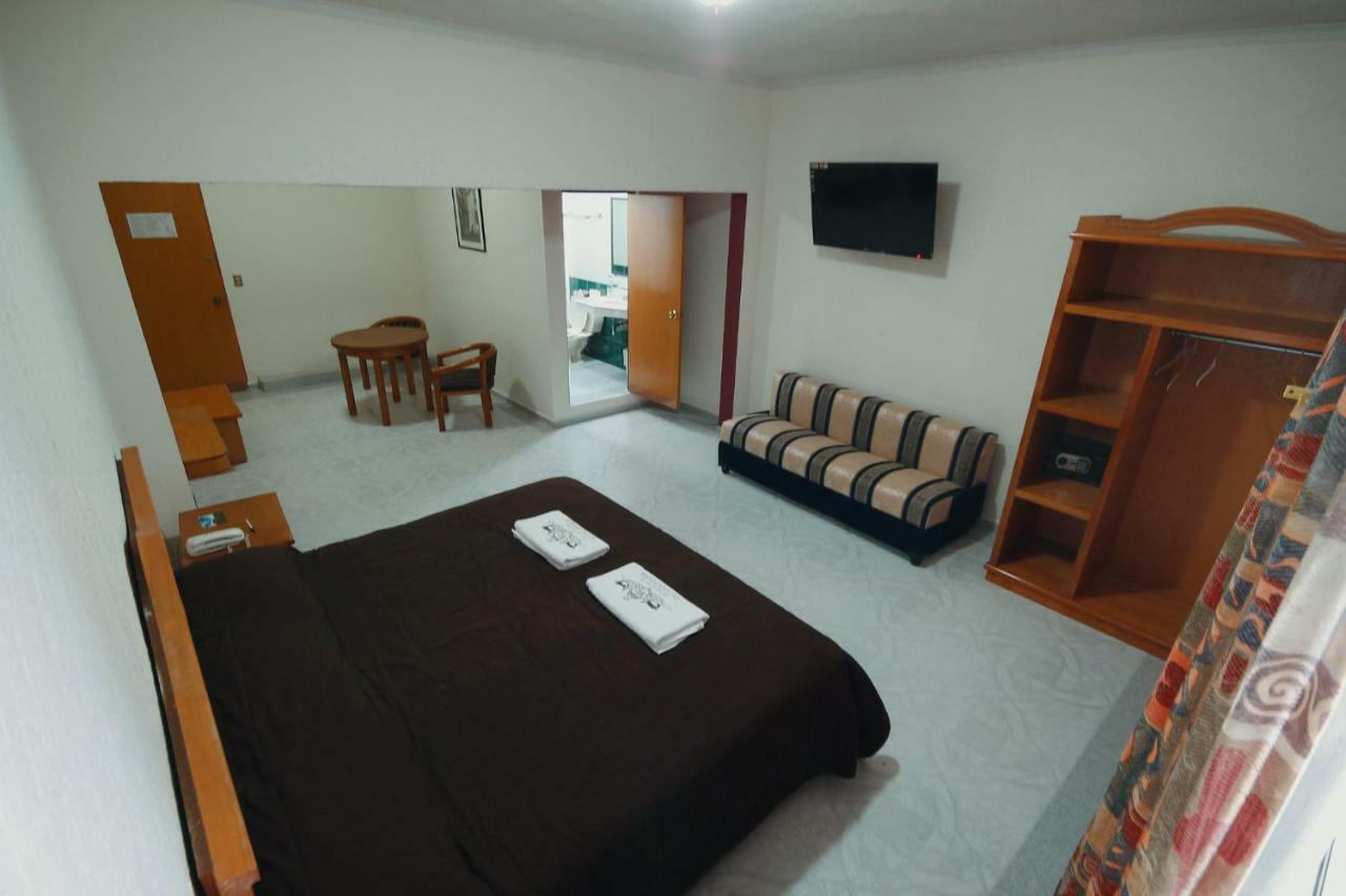 Hotel El Conquistador Monarca. Zitácuaro Εξωτερικό φωτογραφία