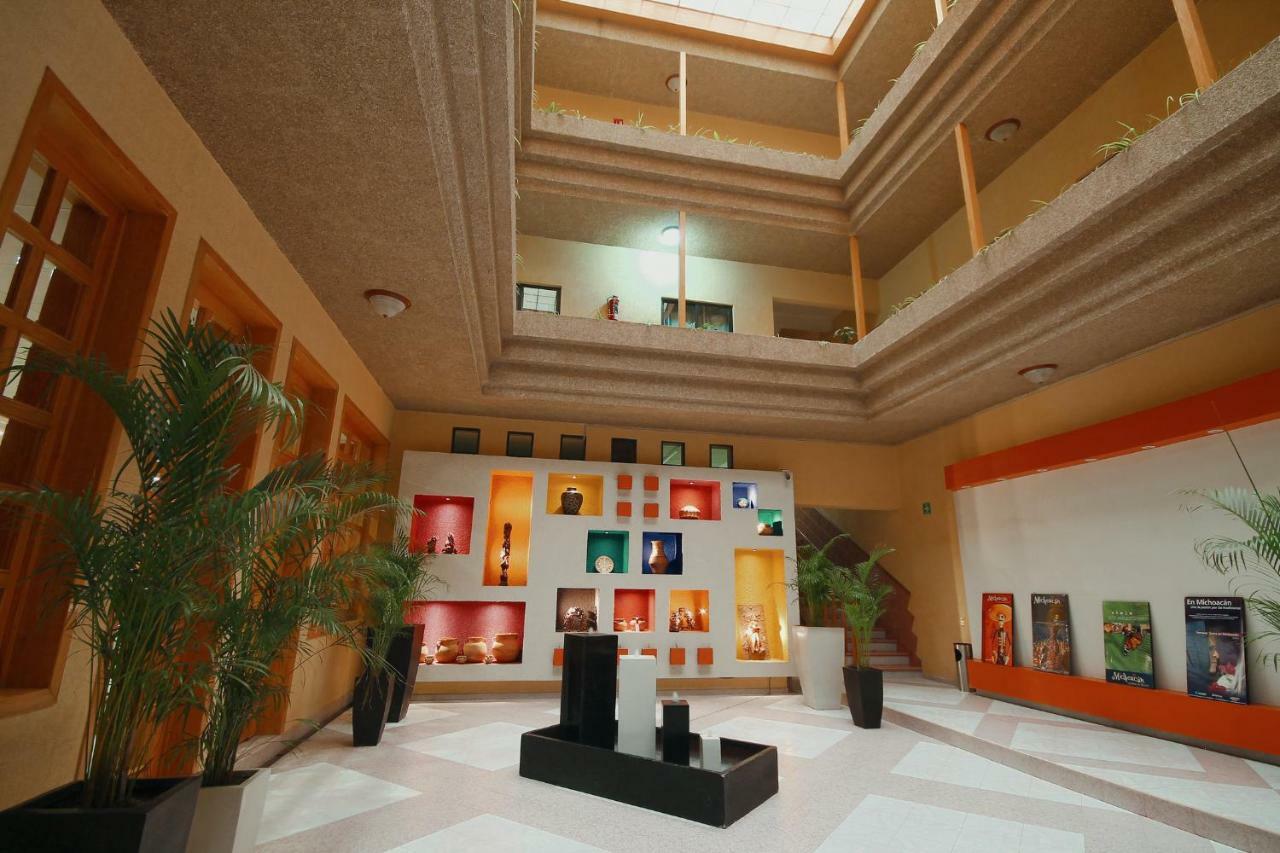 Hotel El Conquistador Monarca. Zitácuaro Εξωτερικό φωτογραφία