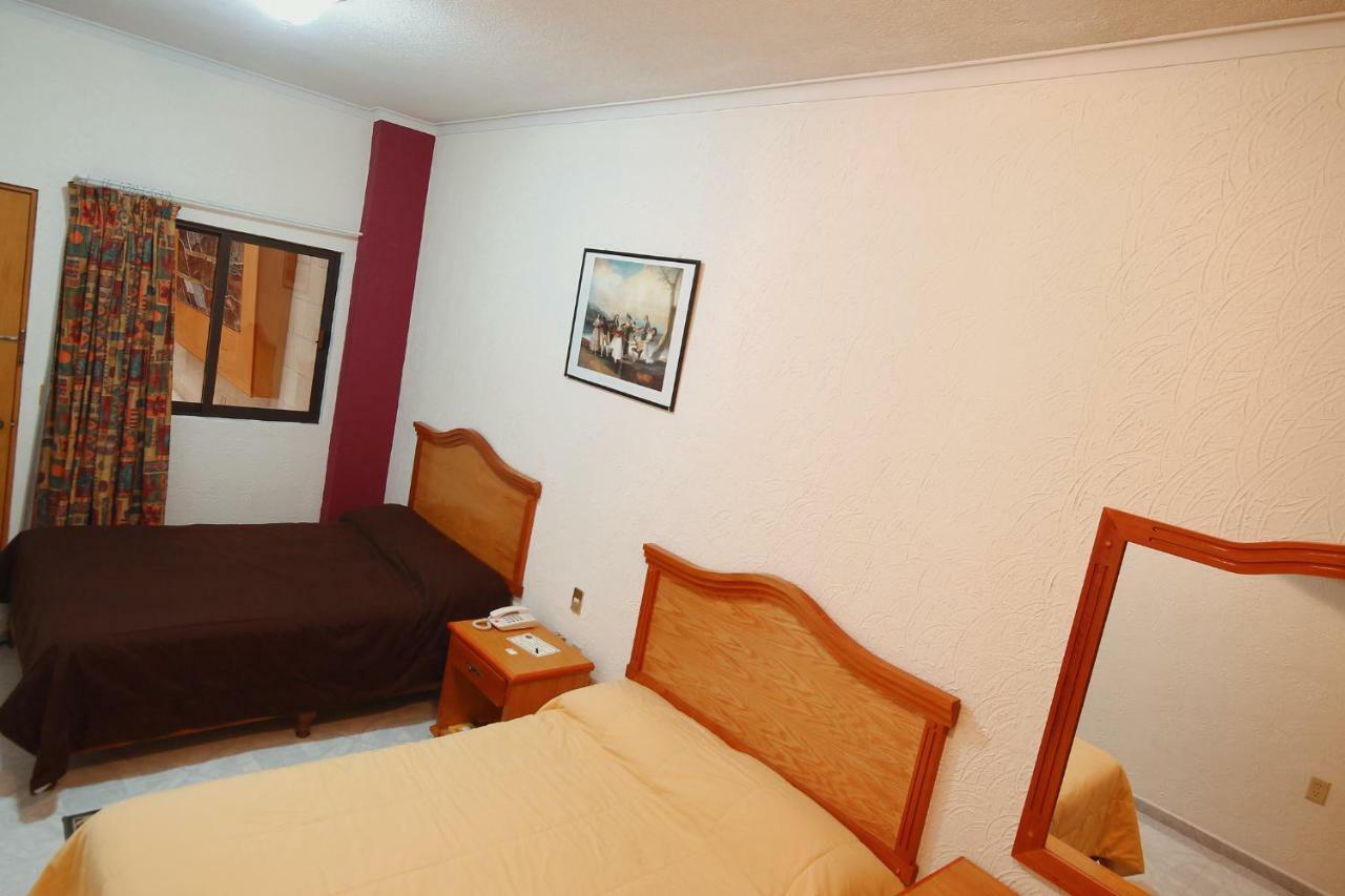 Hotel El Conquistador Monarca. Zitácuaro Εξωτερικό φωτογραφία
