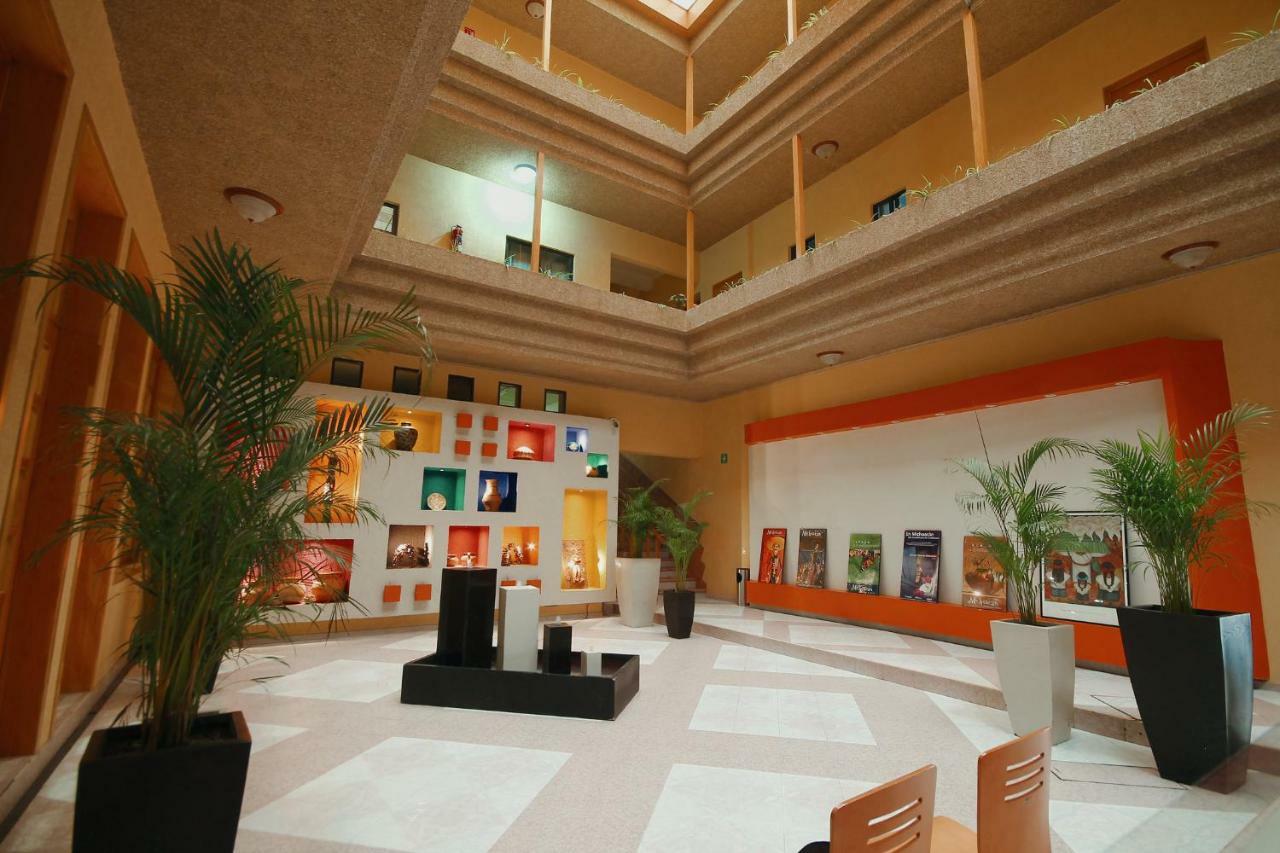 Hotel El Conquistador Monarca. Zitácuaro Εξωτερικό φωτογραφία